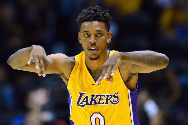 有多余停顿 有多余停顿