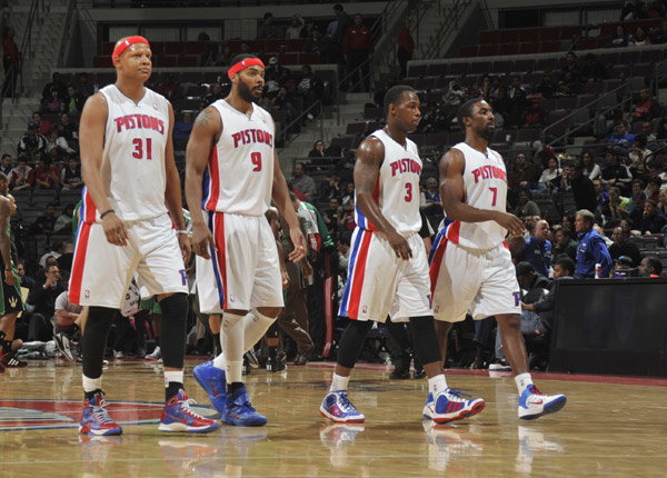 率与讨论度 率与讨论度